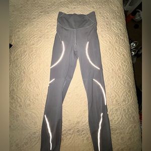 Lululemon gray reflective leggings